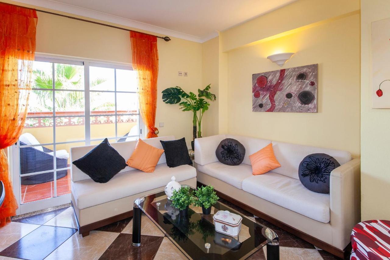 B47 - Walkway Beachview Place ลากอส ภายนอก รูปภาพ